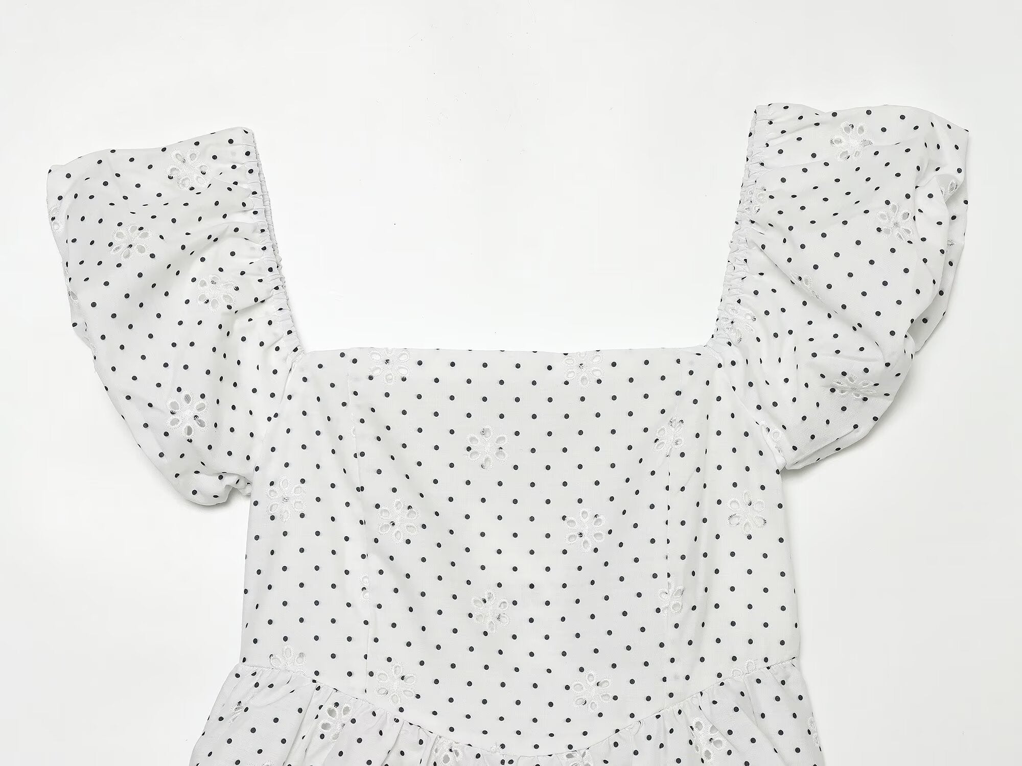 Polka Dot Printed Hollow Out CO Embroidered Short Sleeved