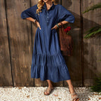 Denim short-sleeve dress with collar and buttons, tiered skirt, navy blue