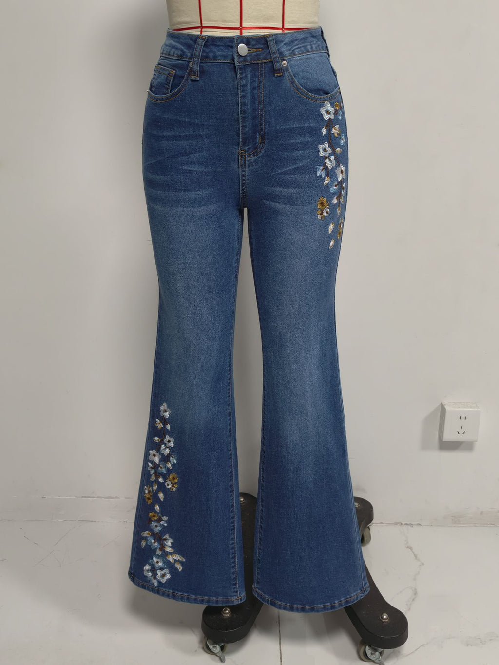 Retro Floral Embroidered Skinny Jeans Women HW Slimming