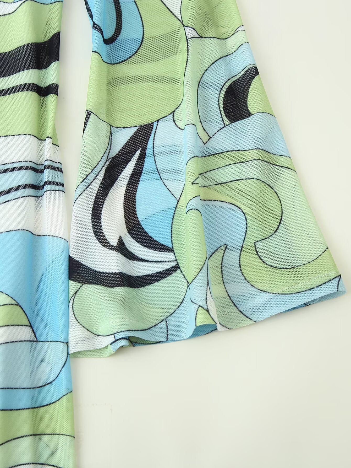 Women's Printed Backless Flare Sleeve Maxi Dress