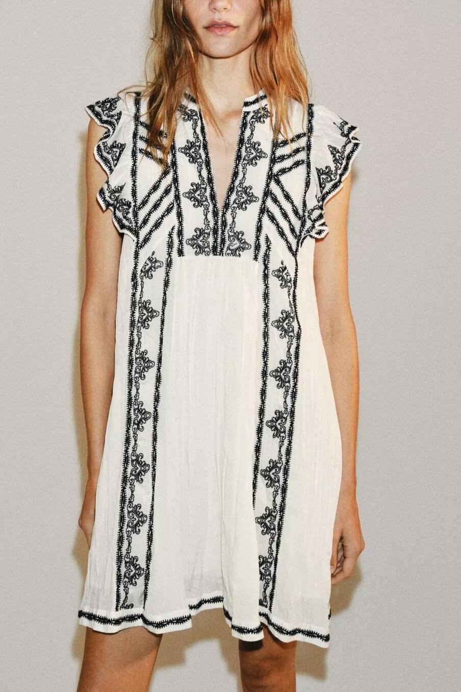 Women's Contrast Embroidered V-Neck Dress