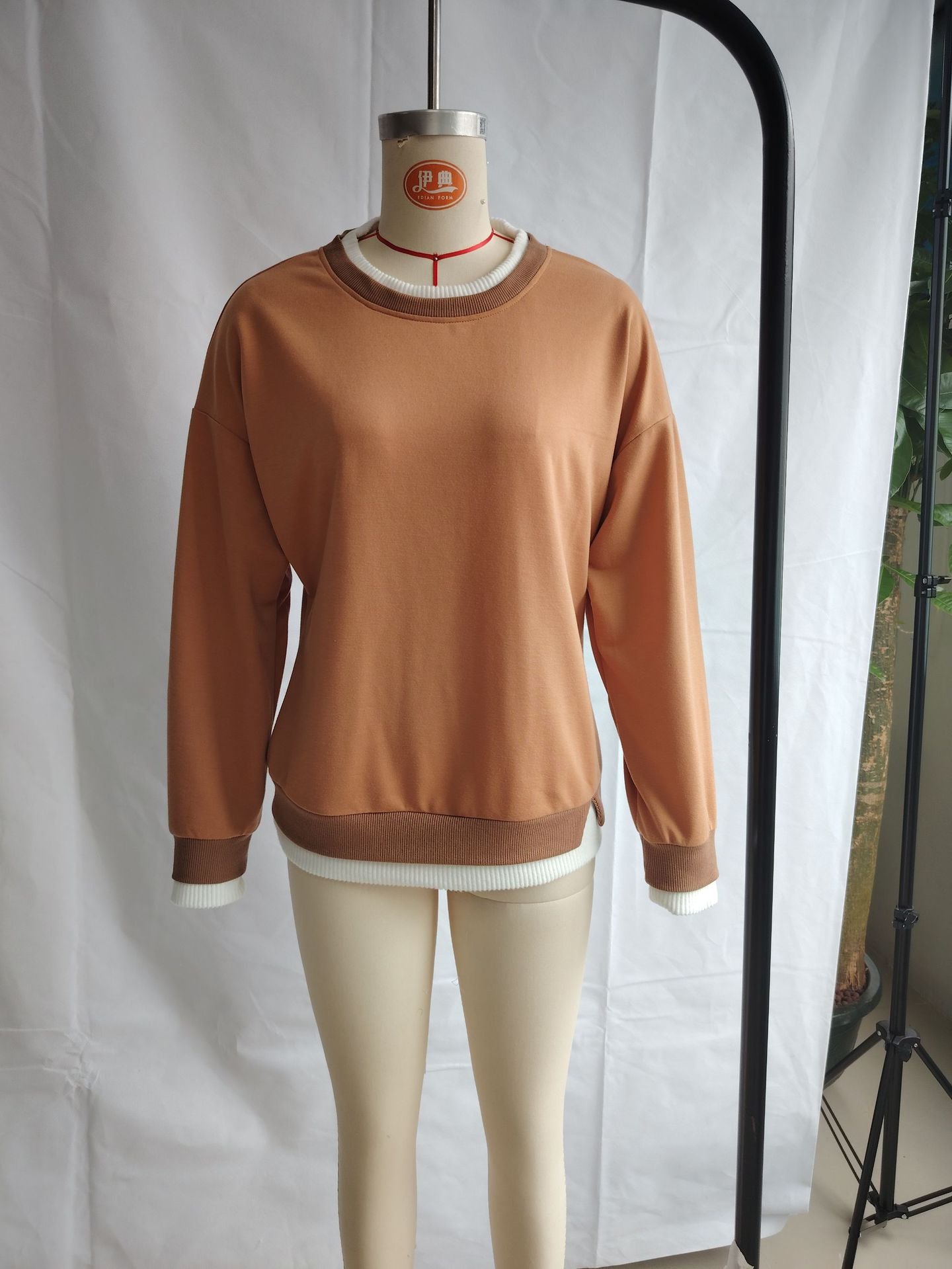 Women's Color-Block Long-Sleeve Sweater