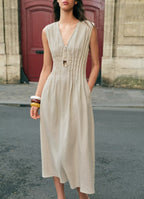 Women's Pleated Sleeveless V-Neck Maxi Dress