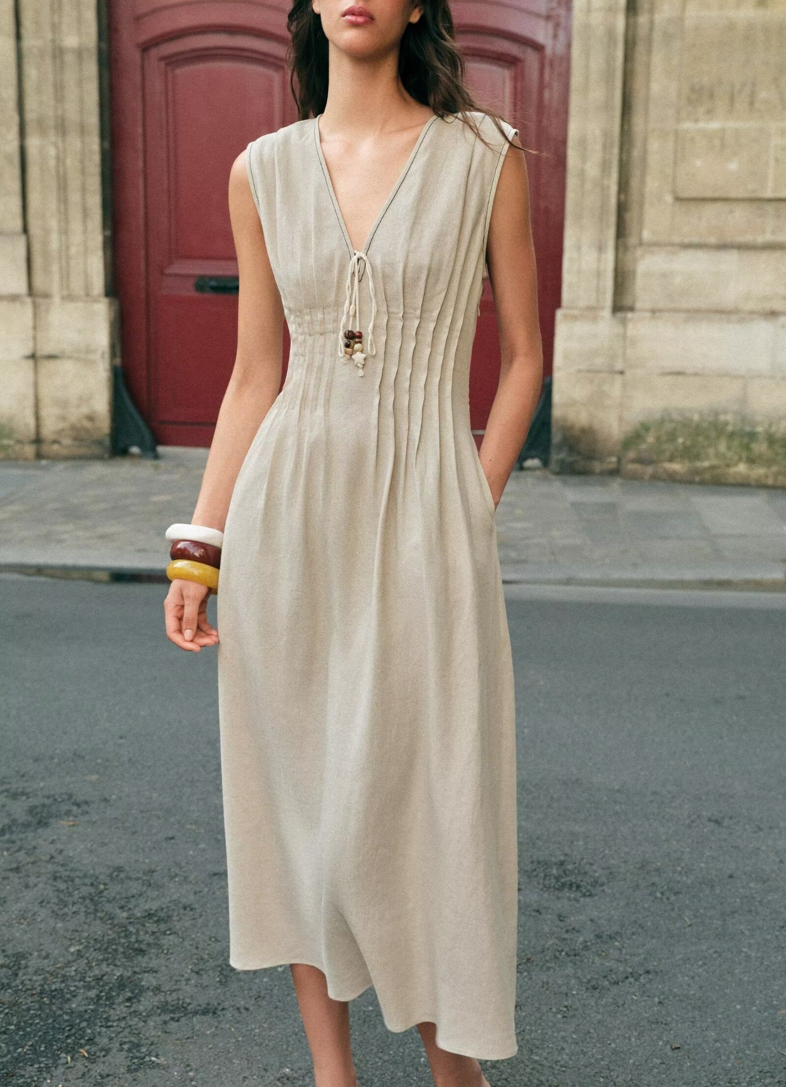 Women's Pleated Sleeveless V-Neck Maxi Dress