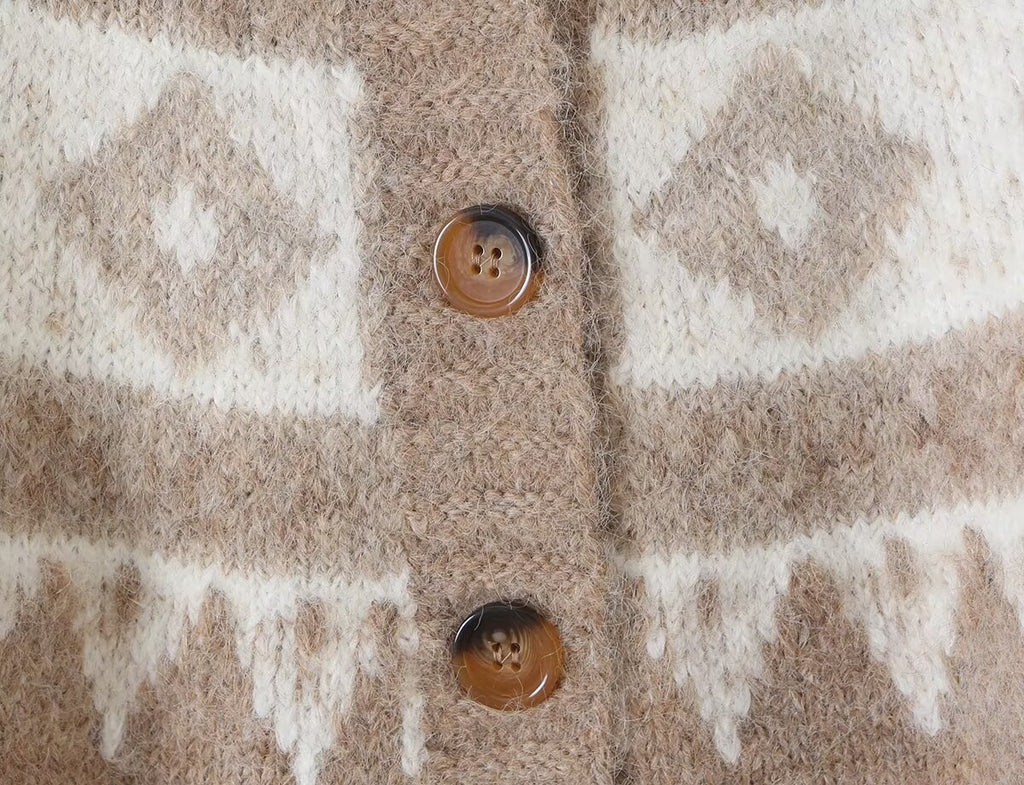 Women's Geometric Jacquard Button Cardigan