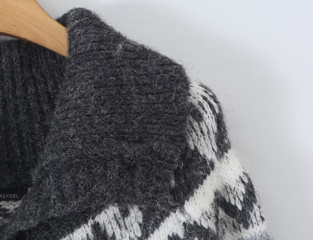 Women's Contrast-Color Jacquard Knit Cardigan