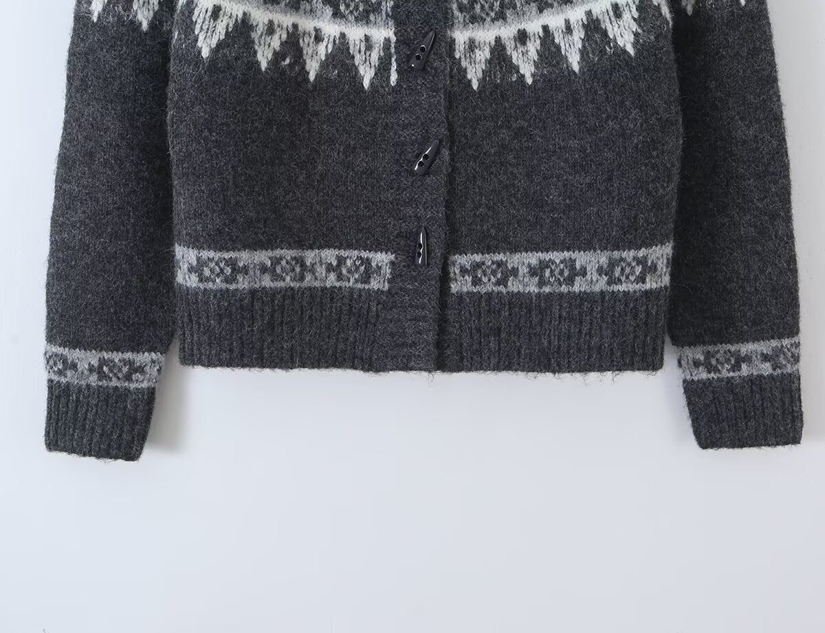 Women's Contrast-Color Jacquard Knit Cardigan