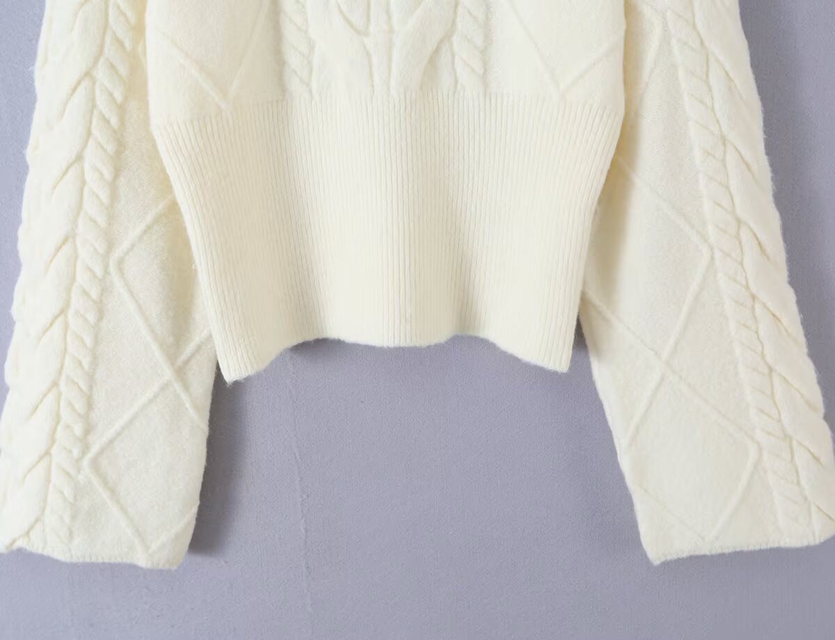 Women's Cable-Knit Crew-Neck Pullover Sweater