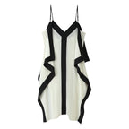 Women's Contrast-Color V-Neck Maxi Dress