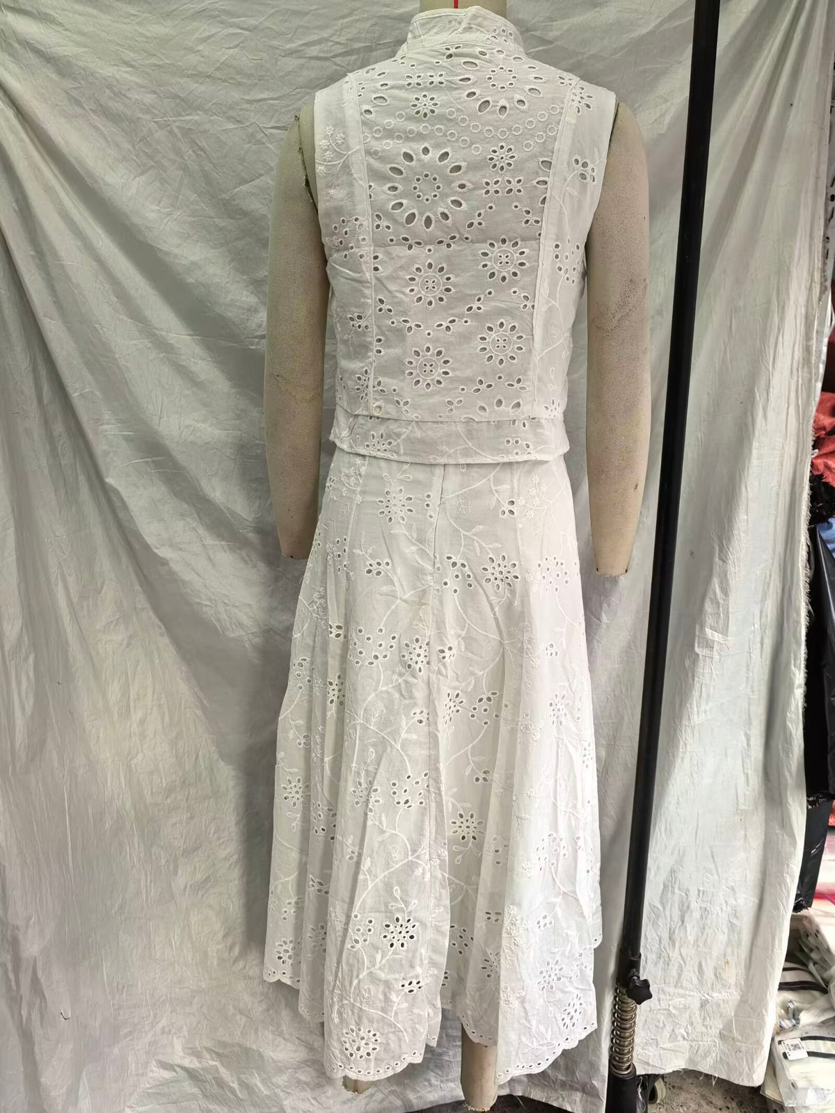 Women's Embroidered Rhinestone Top And Midi Skirt Set