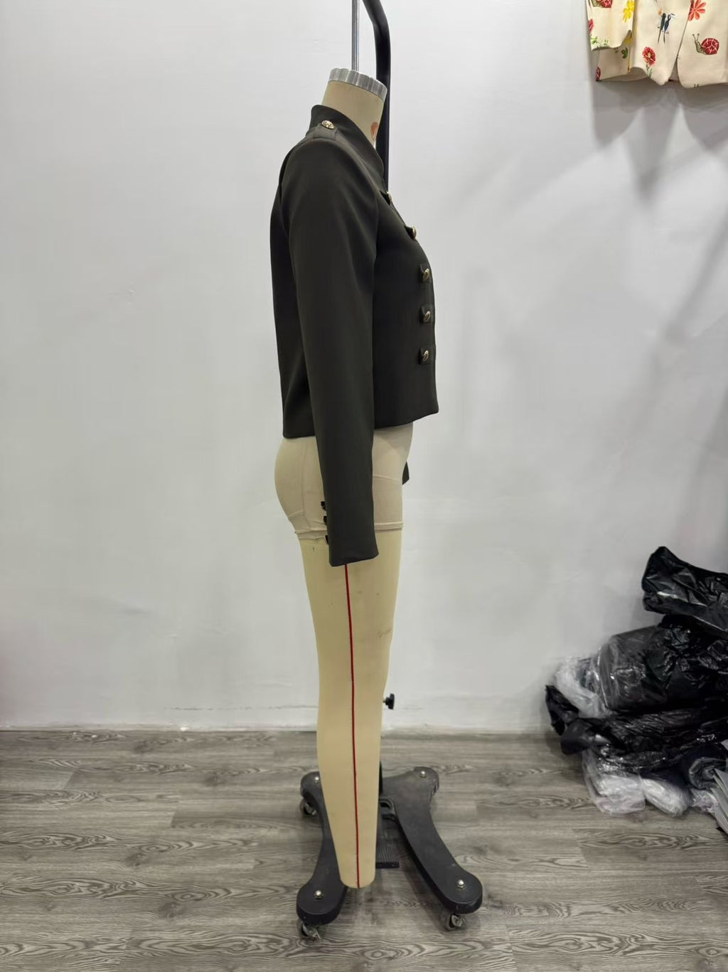 Women's Stand-Collar Cropped Coat