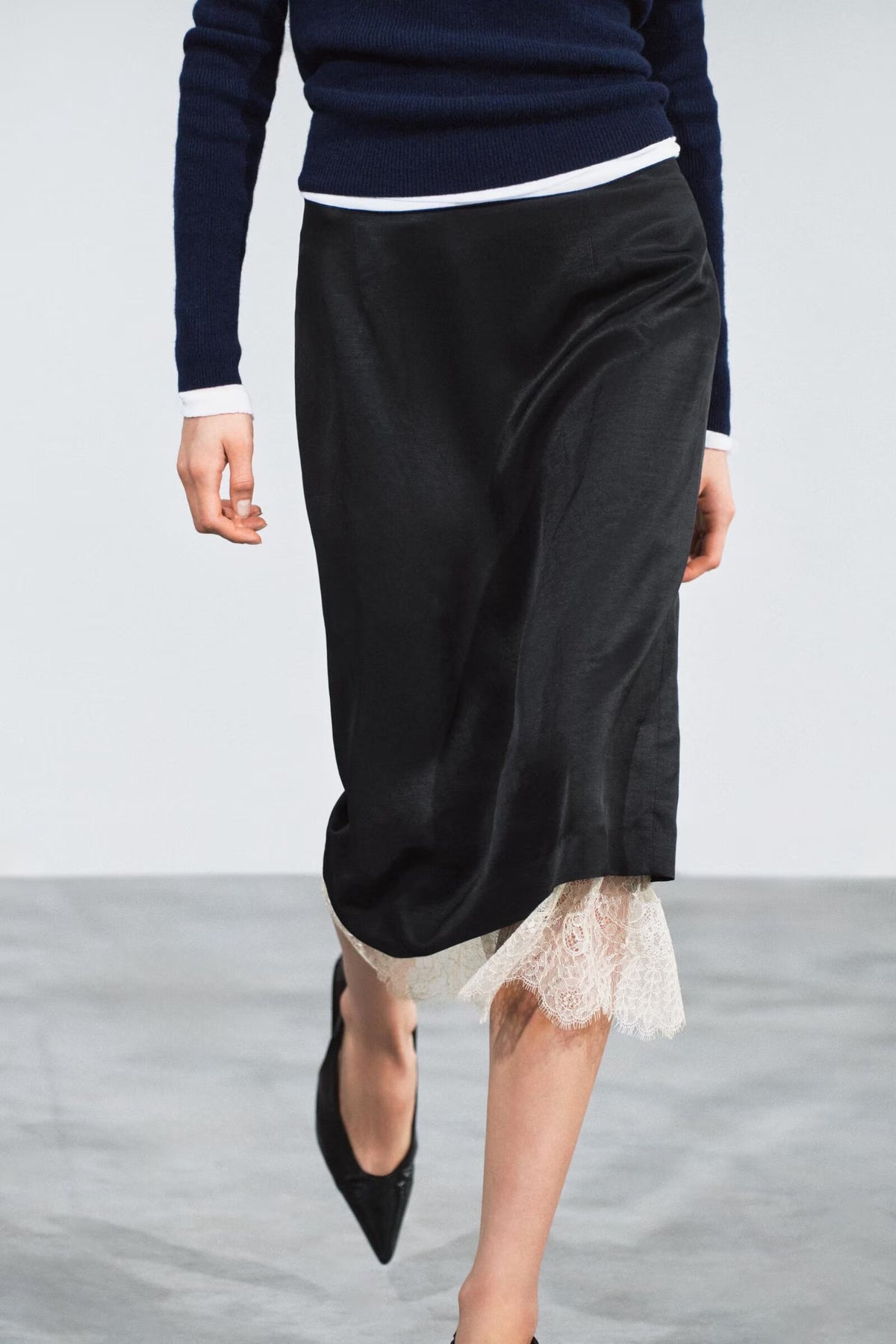 Slim-Fit Lace Skirt