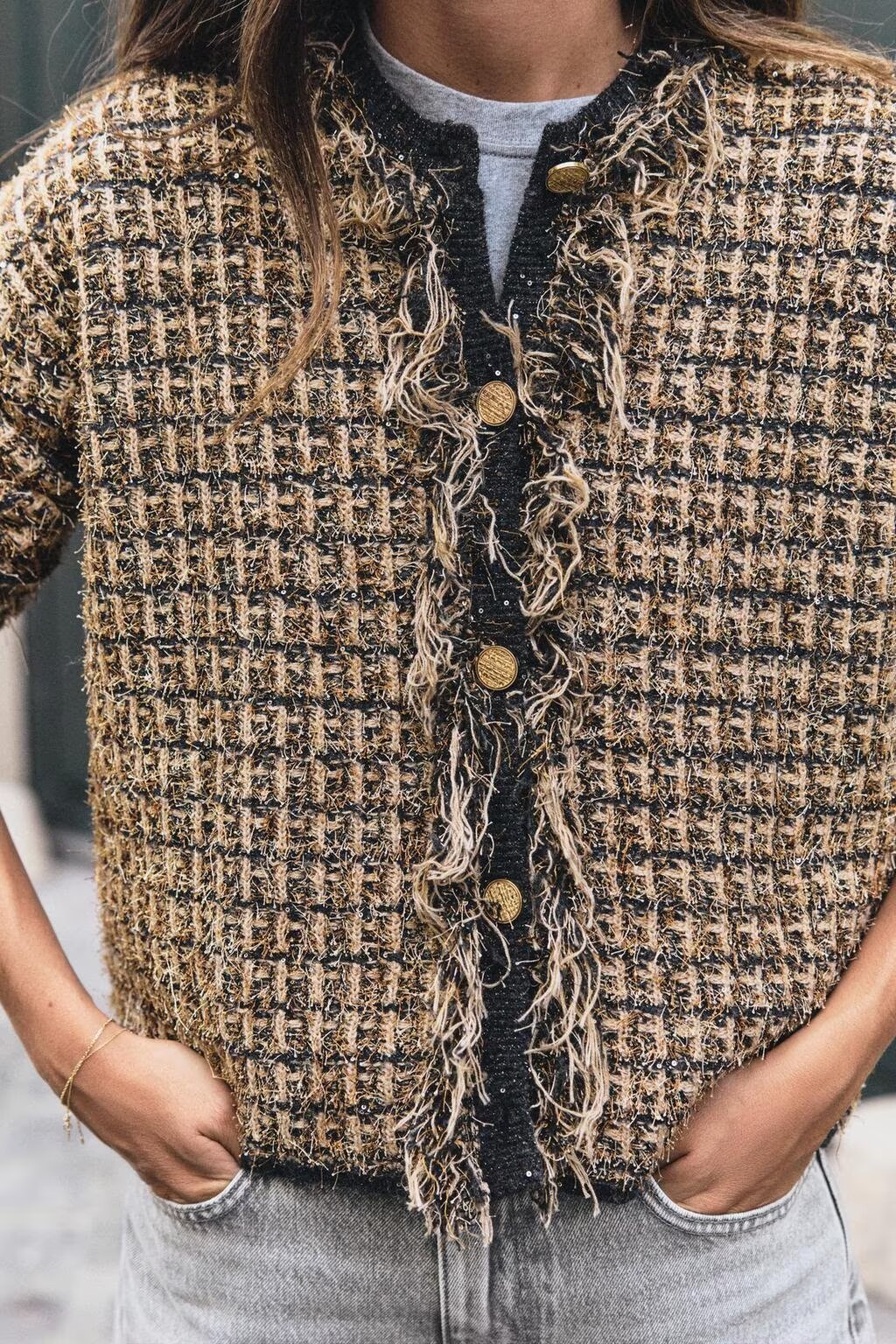 Women's Clothing Autumn Fashionable Frayed Hem Metal Color Line Round Neck Knitted Coat