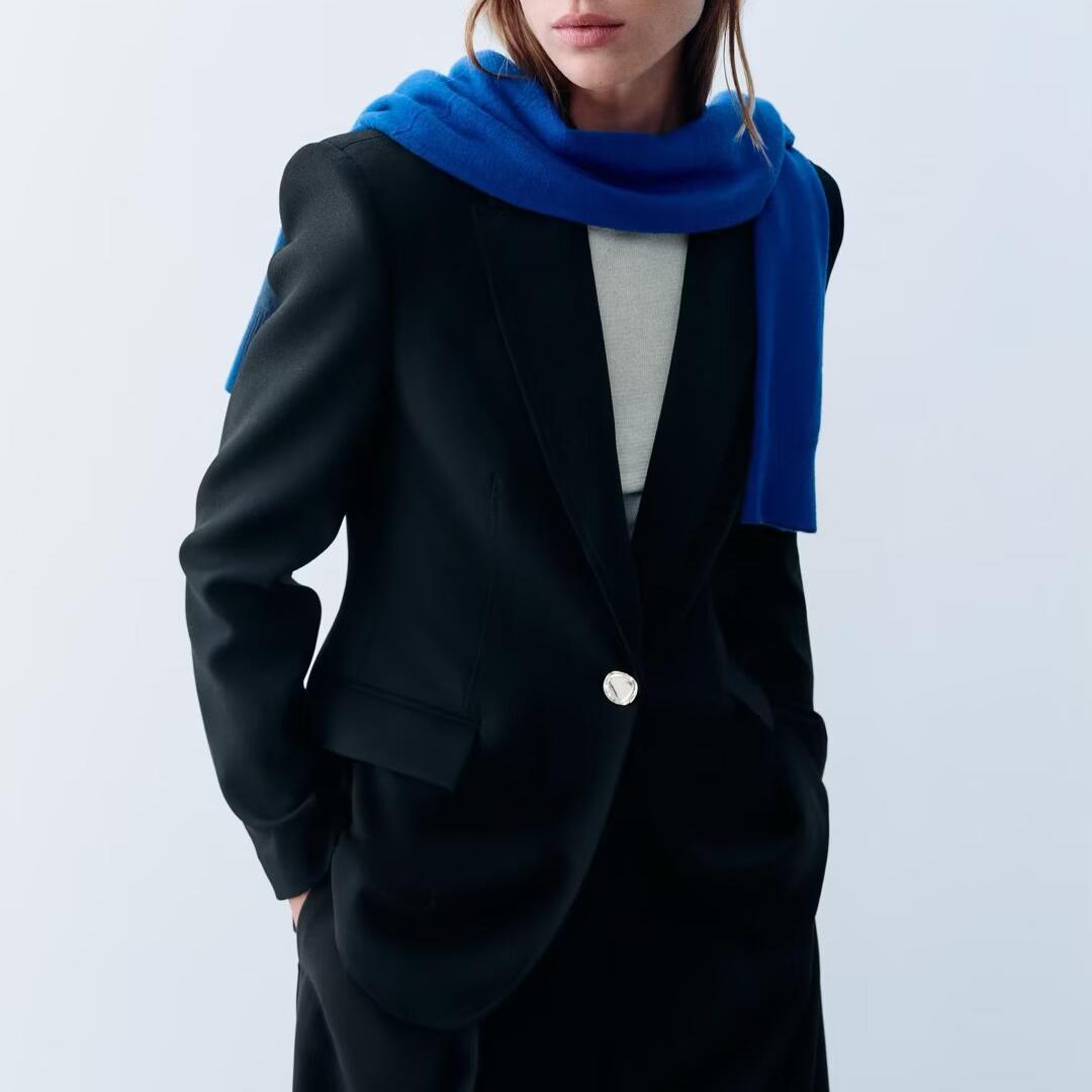 Women's Padded-Shoulder Slim Blazer