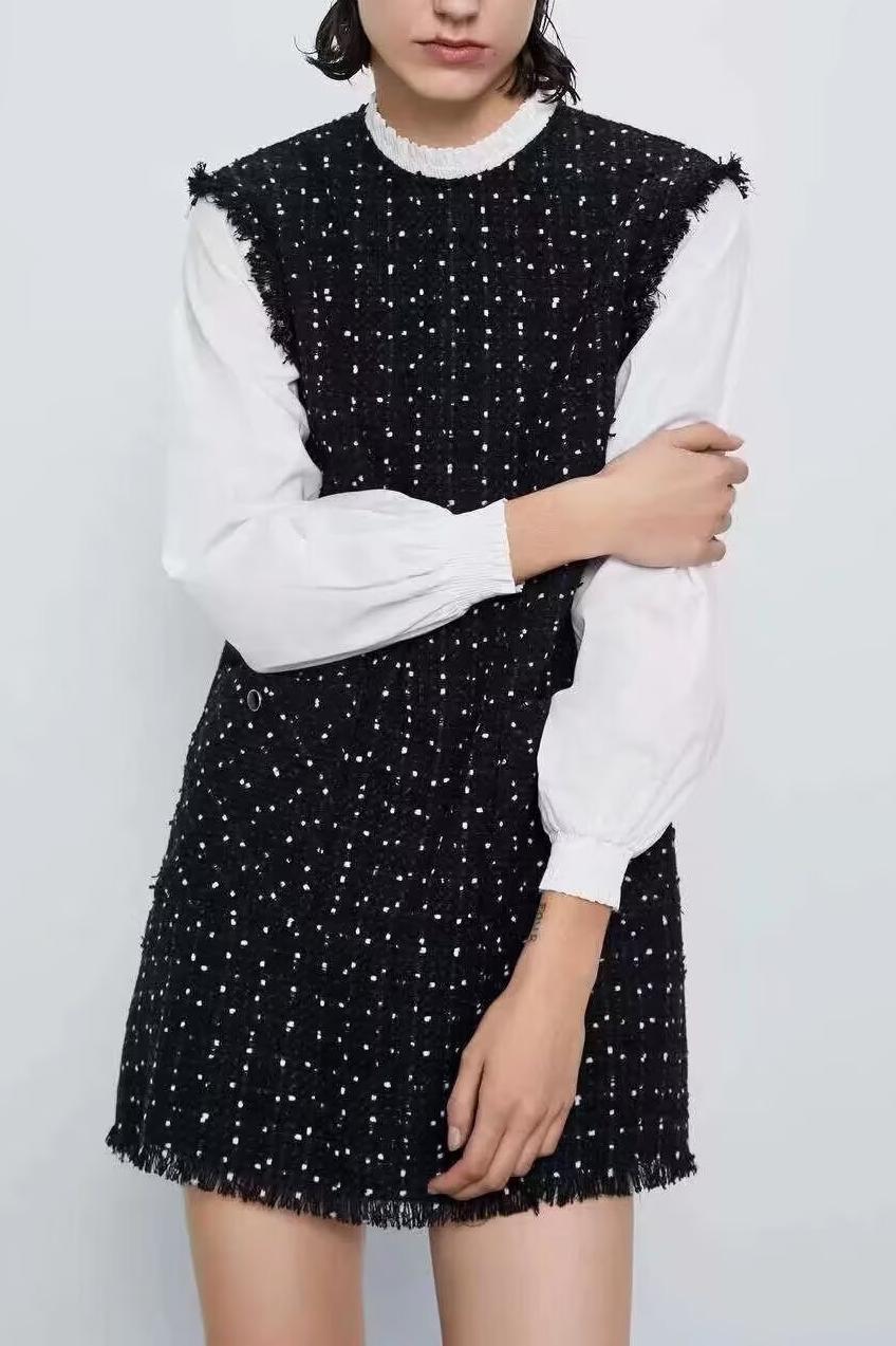 Round-Neck Long-Sleeve Dress