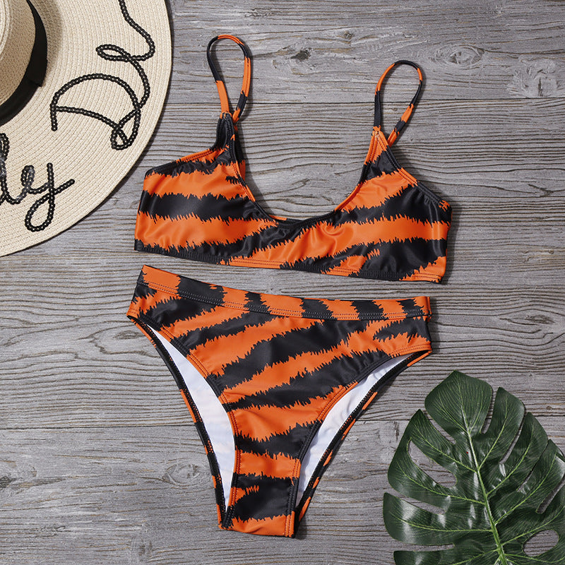 Stripes Split One-piece Swimwear