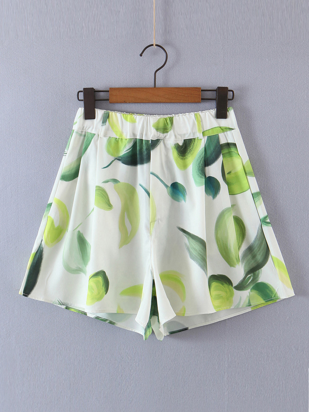 Women's Spring New Swing Collar Top and Shorts Two-Piece Set