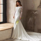 Women's white long-sleeve mermaid wedding dress
