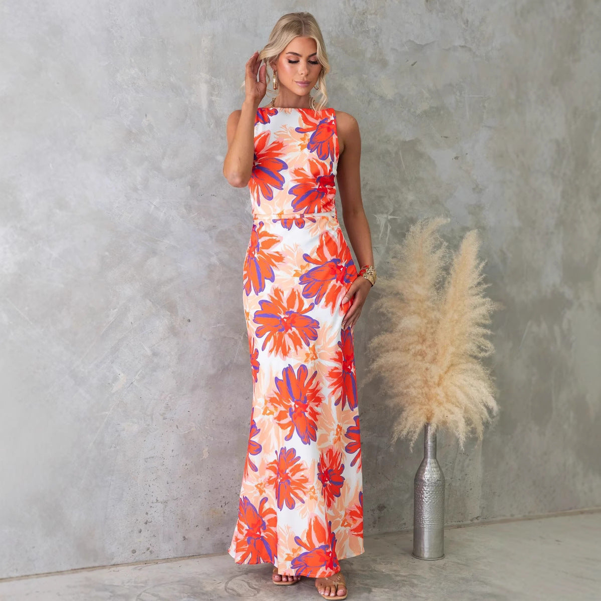 Women's Maxi Dress Fashionable Printed Sleeveless Backless Dress