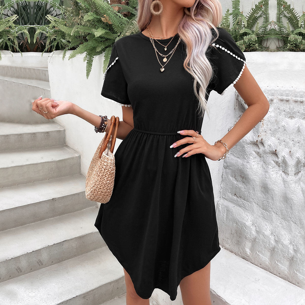 Women's Sweet Simple Crew Neck Lace Petals Short Sleeve Dress