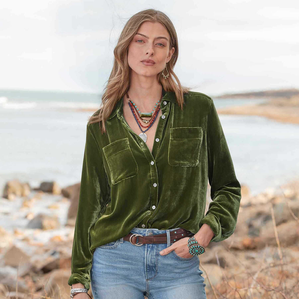 Women's Pleuche Shirt Women Long Sleeve Velvet Top Loose Fitting Underwear Blouse