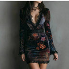 Women's V-Neck Lace Printed Long Sleeved Dress Waist Trimming Hip Dress