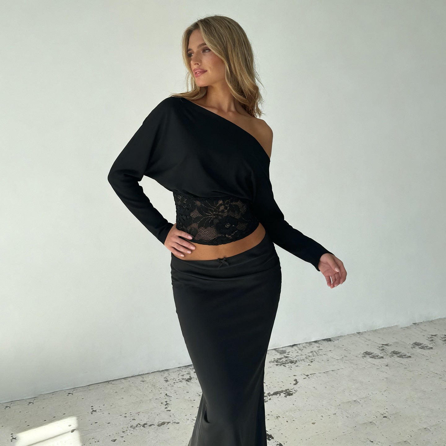 Women's Asymmetric Lace Cutout One-Shoulder Top