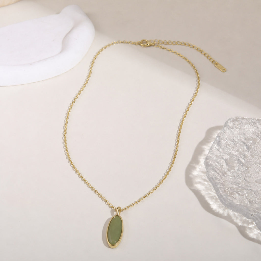 Women's Emerald Water Drop Necklace