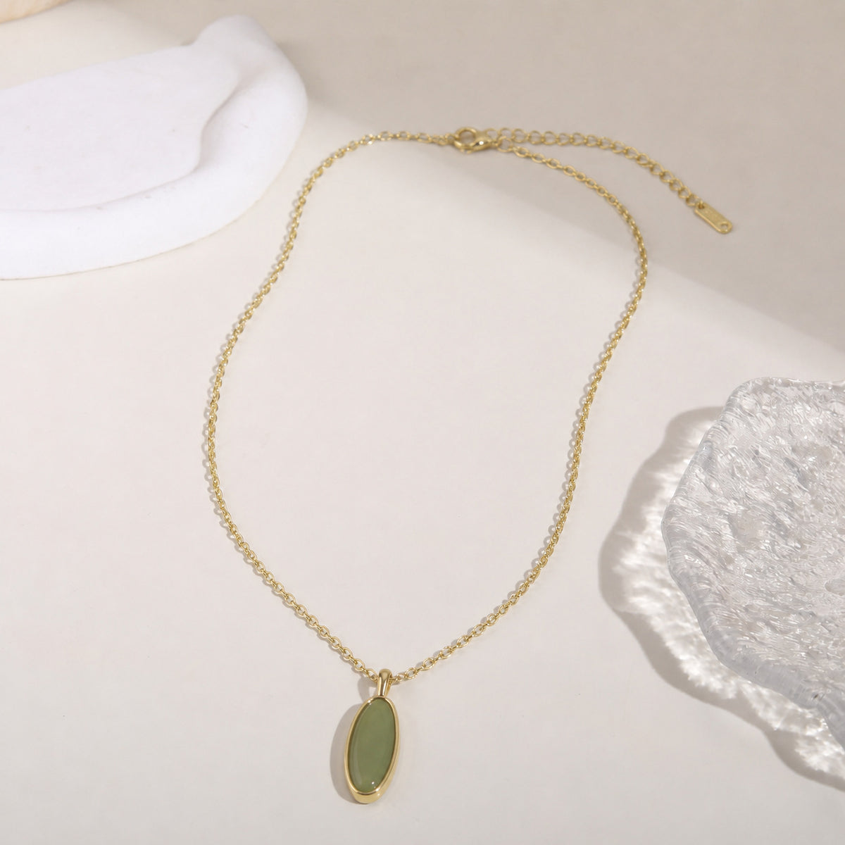 Women's Emerald Water Drop Necklace