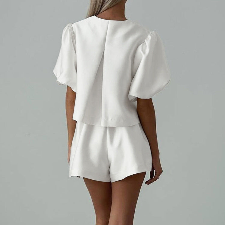 Women Design round Neck Puff Sleeve Top Shorts Two Piece Set