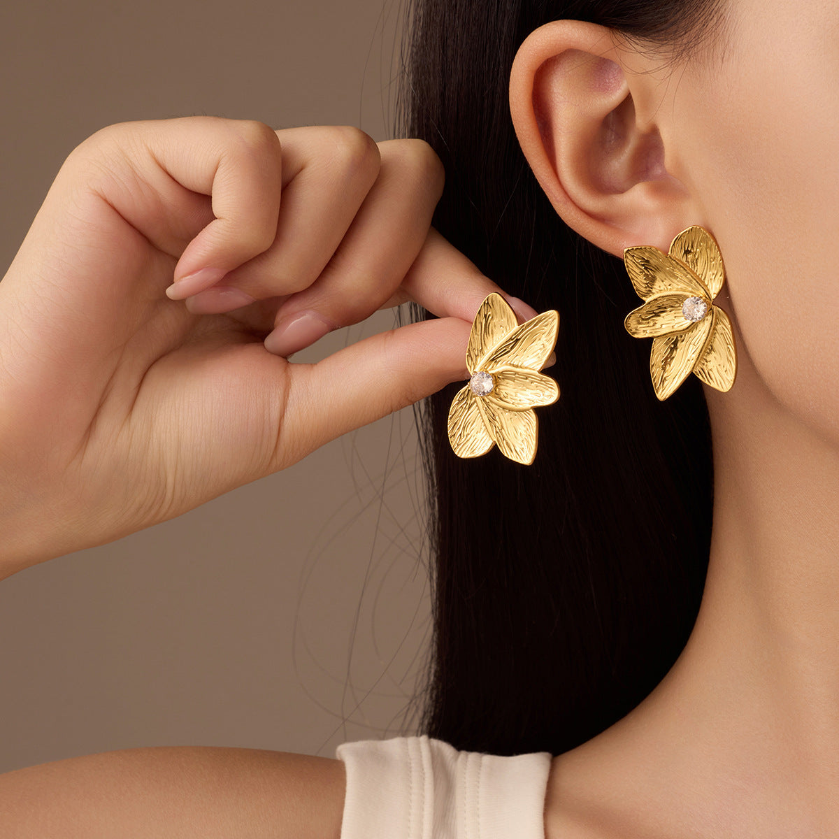 Floral Pearl Stud Earrings