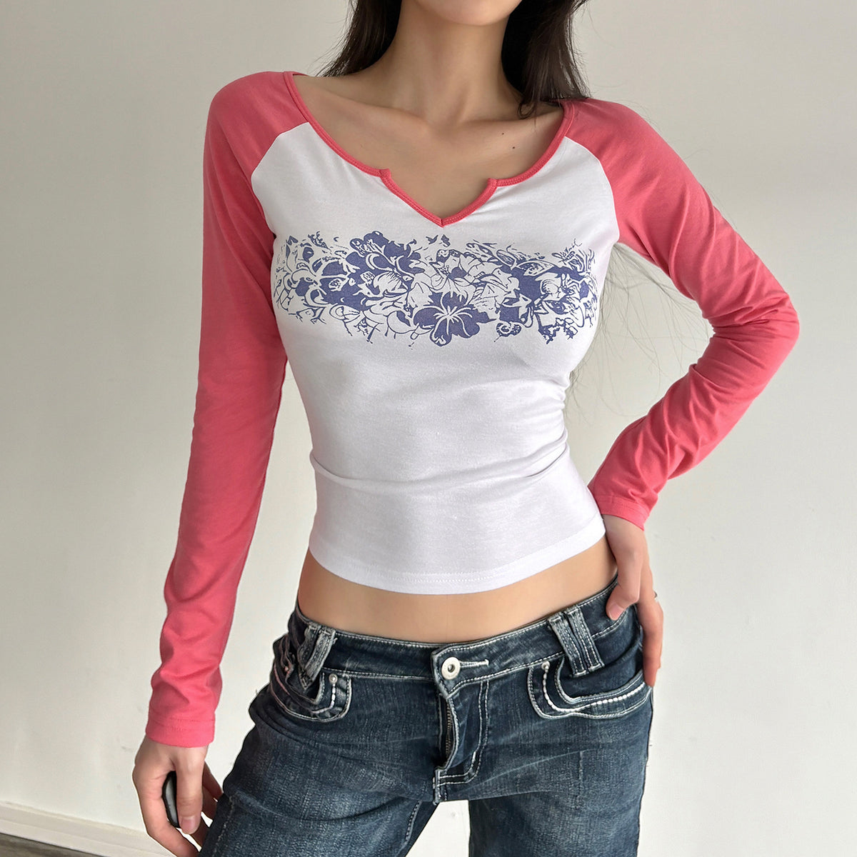 Women's Printed V Neck Raglan Top