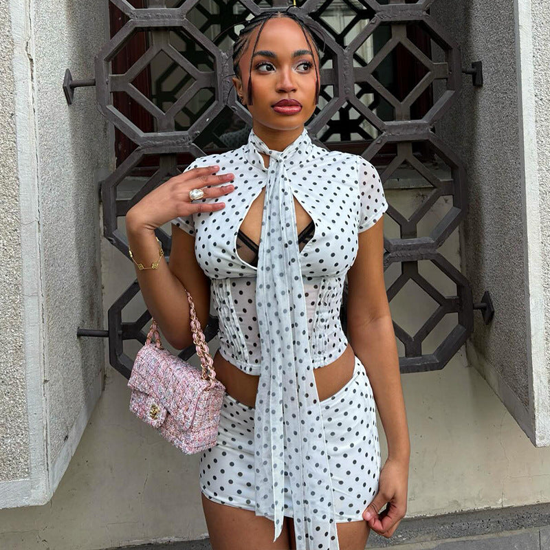 Women Sexy Cropped Design Short sleeve with Halter Neck Tie Polka Dot Pattern Two piece Sets
