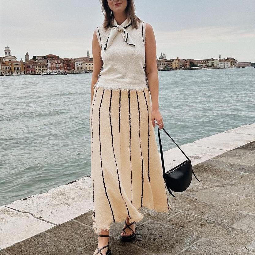 Striped Tassel Knitted Skirt