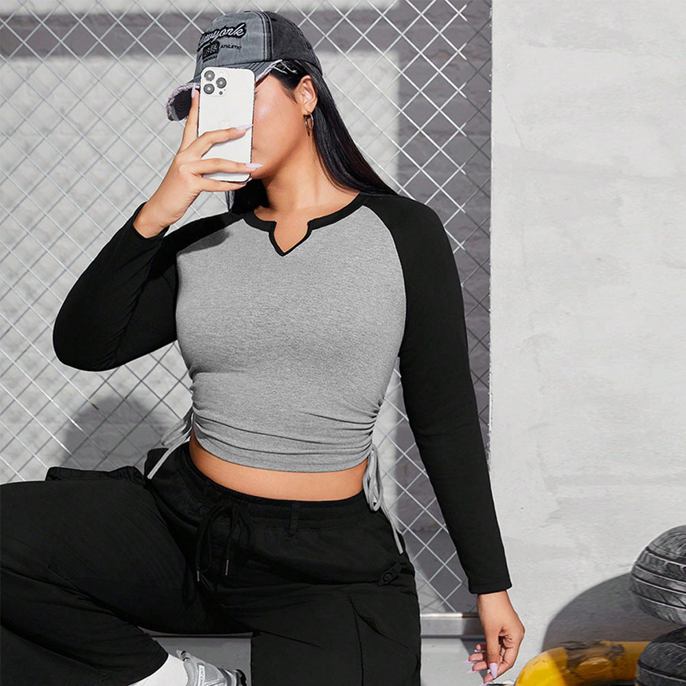 Women's Plus Size Contrast V-Neck Top