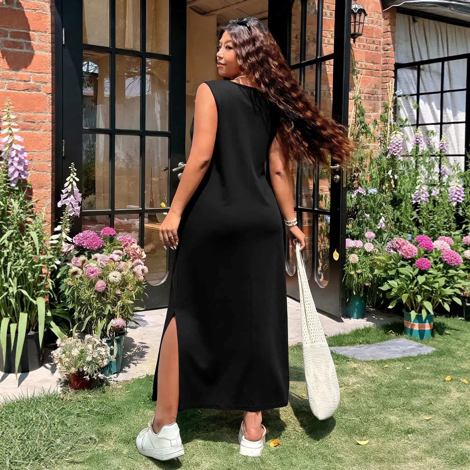 Women's Plus Size V-Neck Knit Maxi Dress