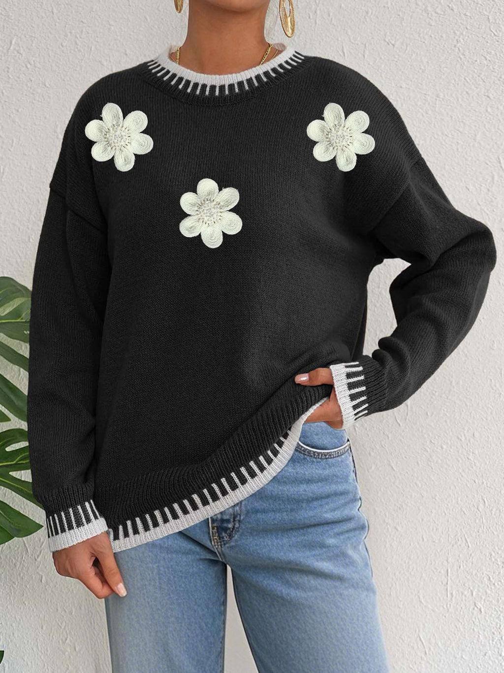 Black Top 3 White Flower Beads