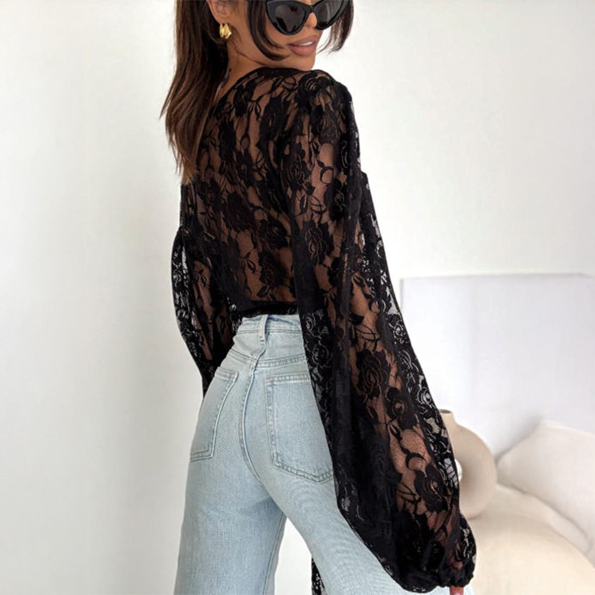 Floral Lace V-Neck Long Sleeve Top