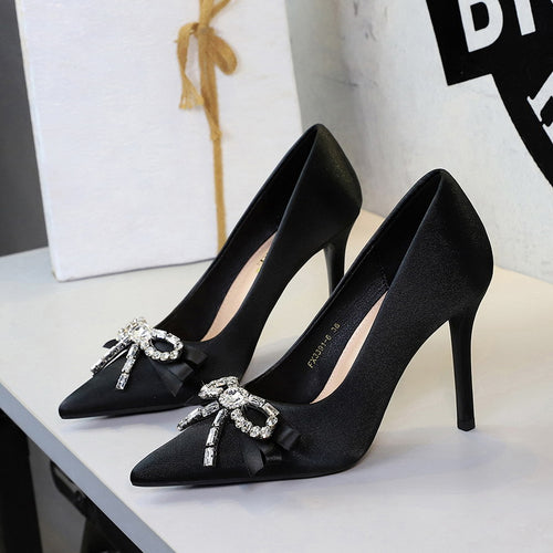 Women's Rhinestone Bow Satin Pumps