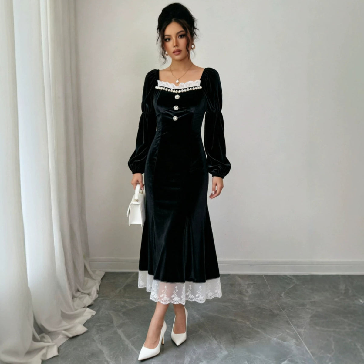 French Hepburn Wind Black Velvet Dress for Women Autumn Winter High Sense Cocktail Long Sleeve Black Dress