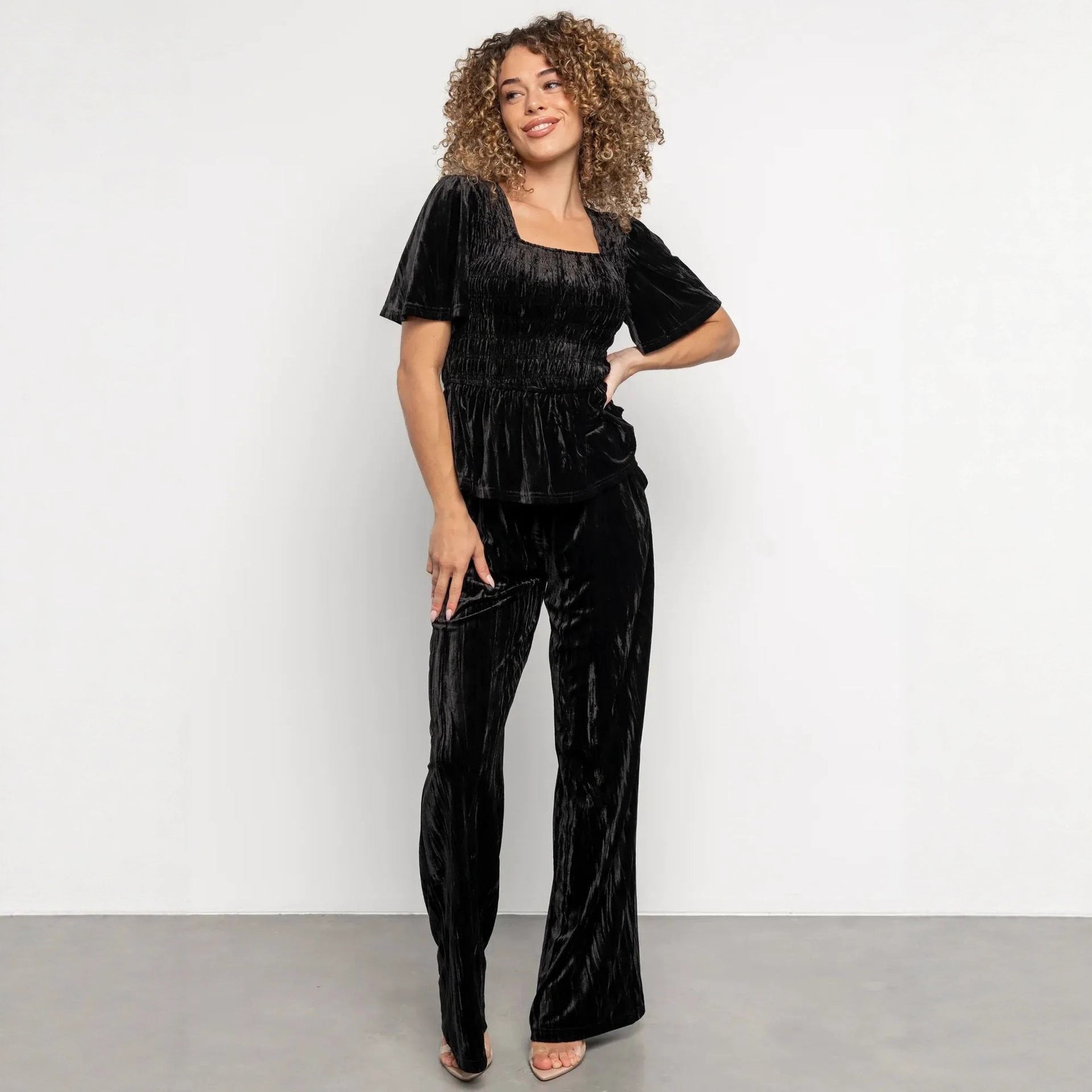Velvet Women Solid Color Pleated Slim Casual Short Sleeved