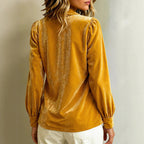 Women's Velvet Collared Long Sleeve Shirt