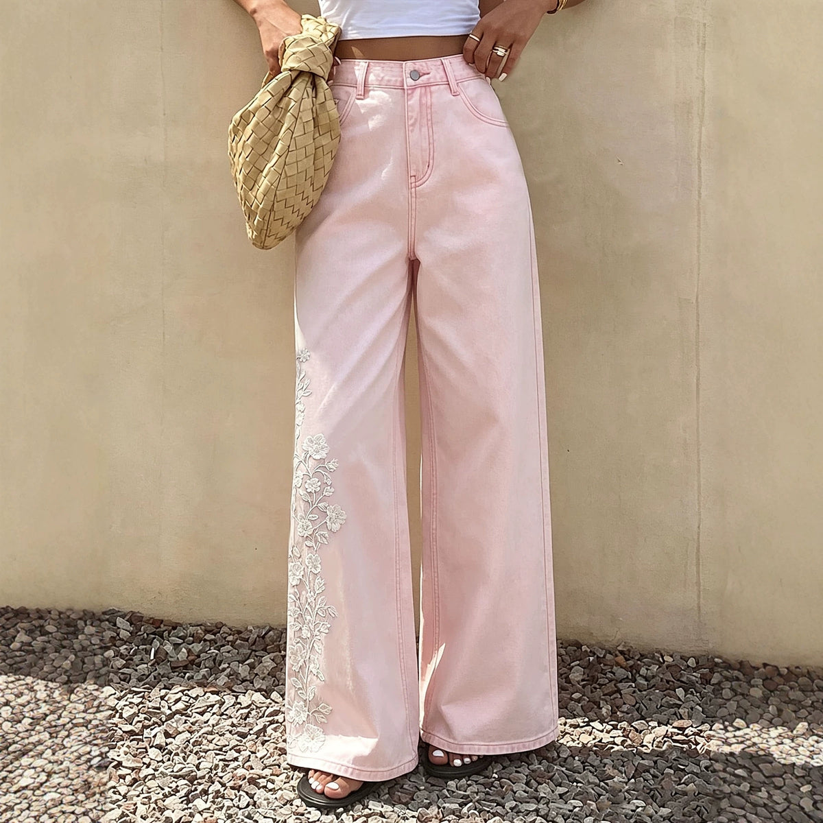 Women's Rose-Embroidered Wide-Leg Jeans