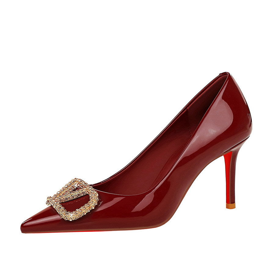Red Background Gold Rhinestone V Buckle Pointed High Grade Patent Leather