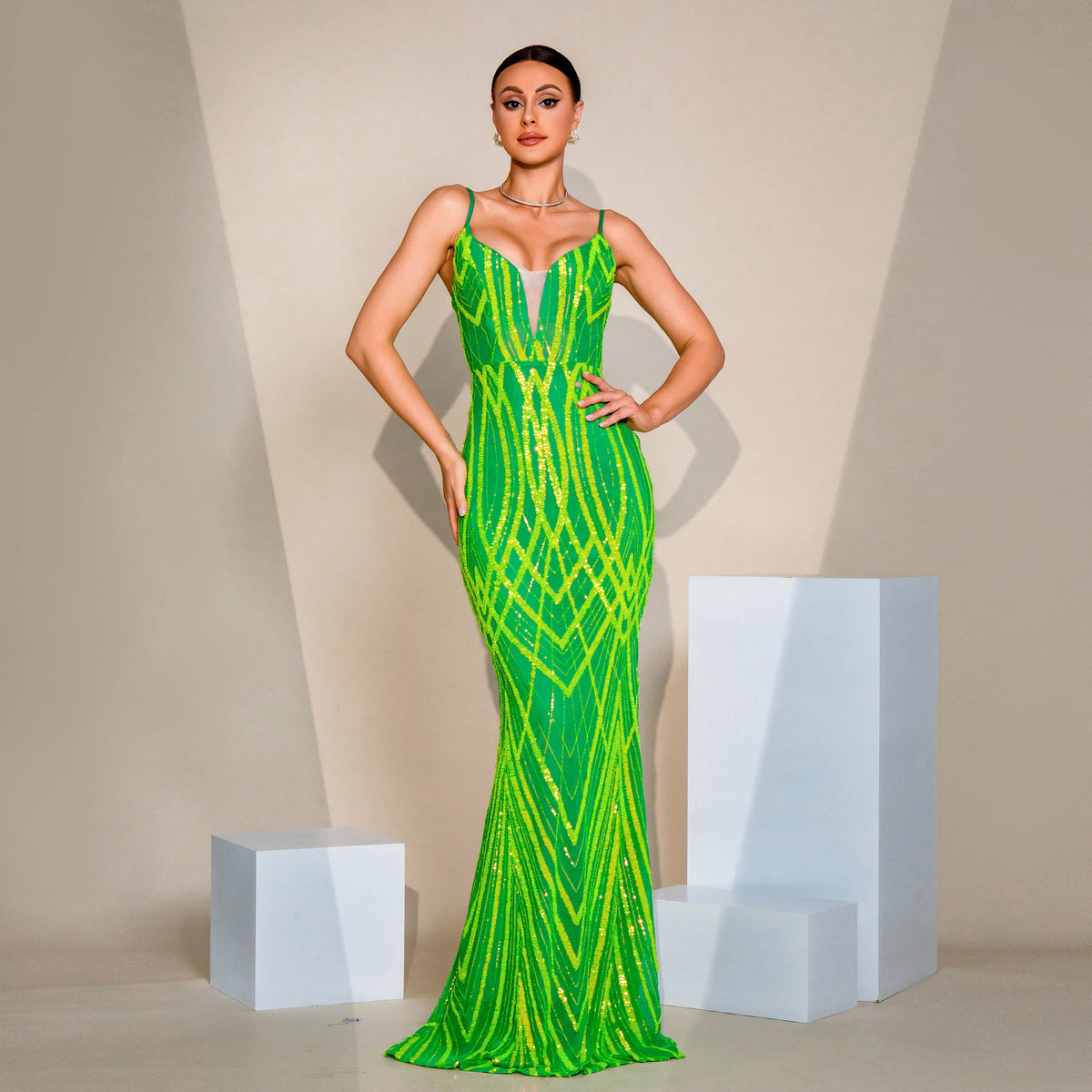 Women's V Neck Brace Sheath Sequined Cocktail Fishtail Evening Dress