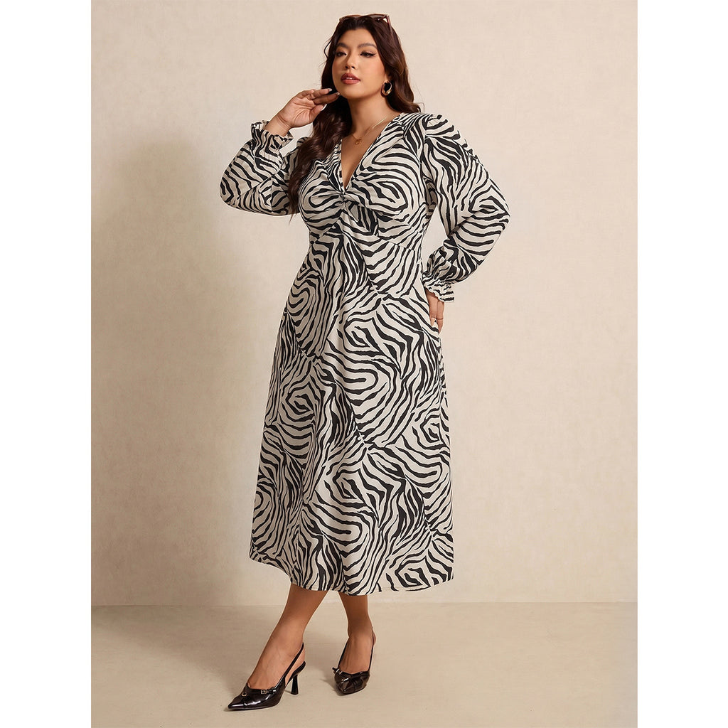 Women's Plus Size Zebra Print V-Neck Midi Dress