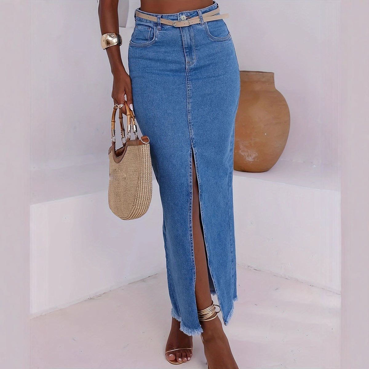 Elegant Simple Elastic Front Slit Fur Edge Blue Skirt