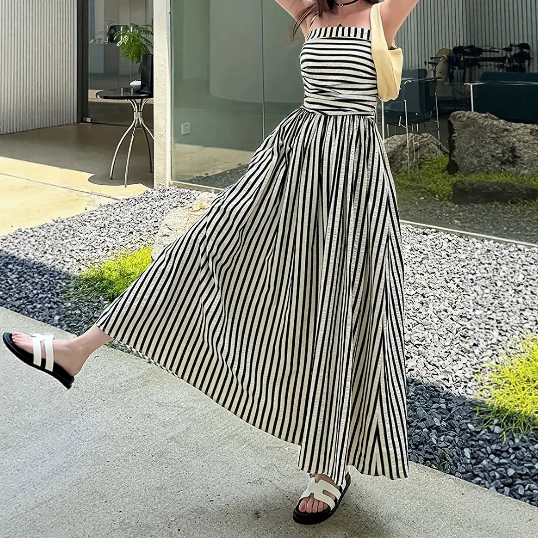 Women's Black and White Striped Pleated Maxi Dress