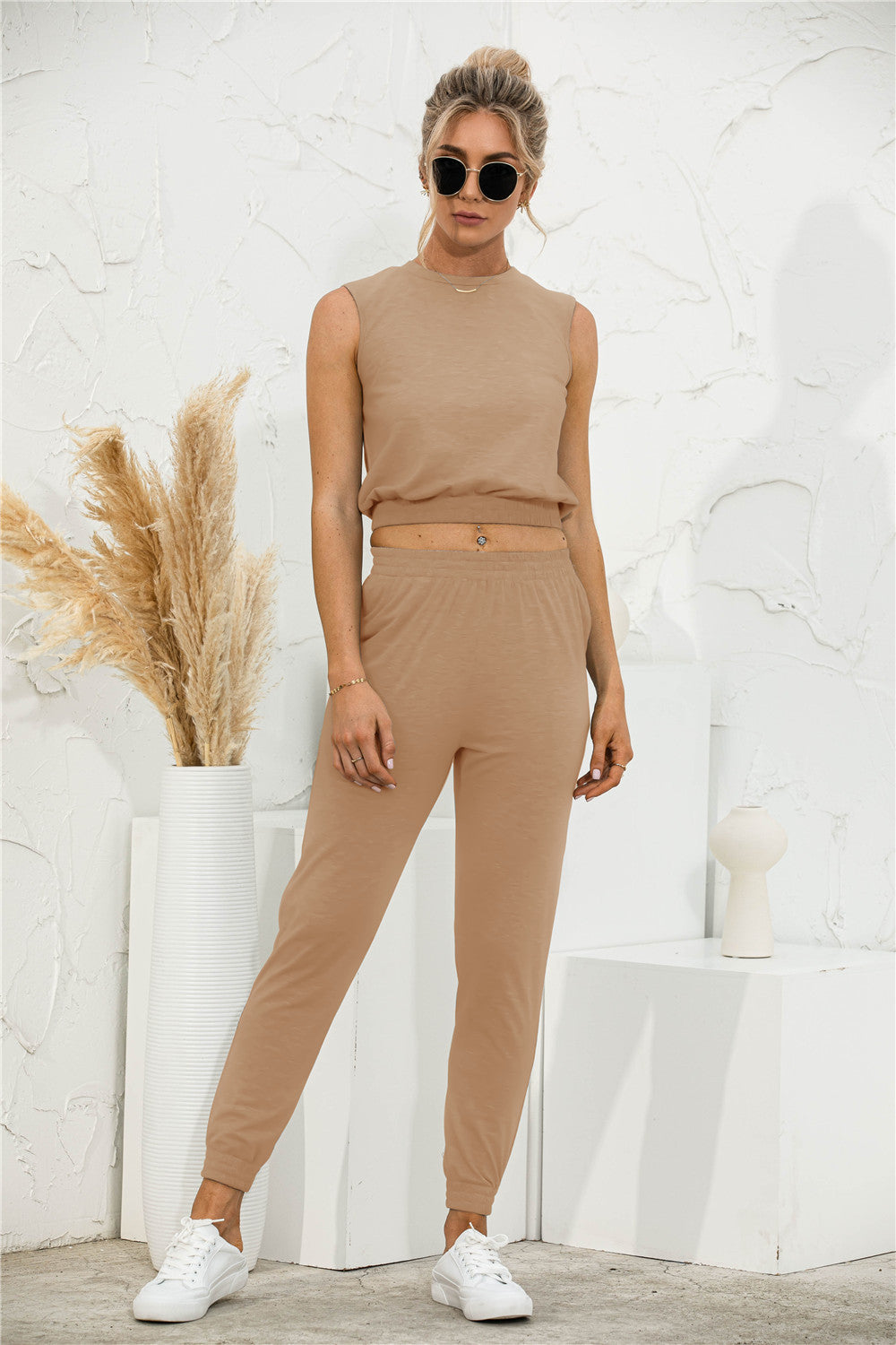 Summer New Solid Color Sleeveless Slim Casual Suit Set