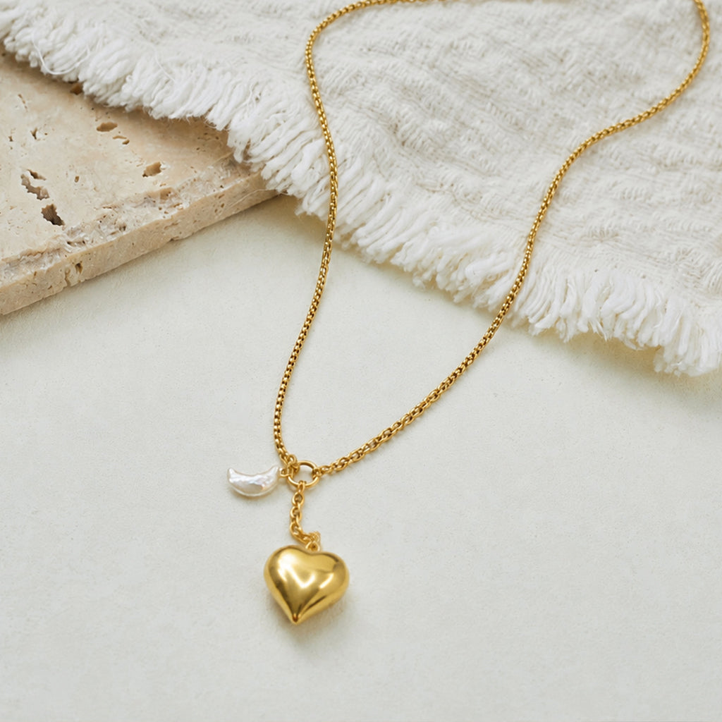 Women's Pearl Crescent Moon Necklace